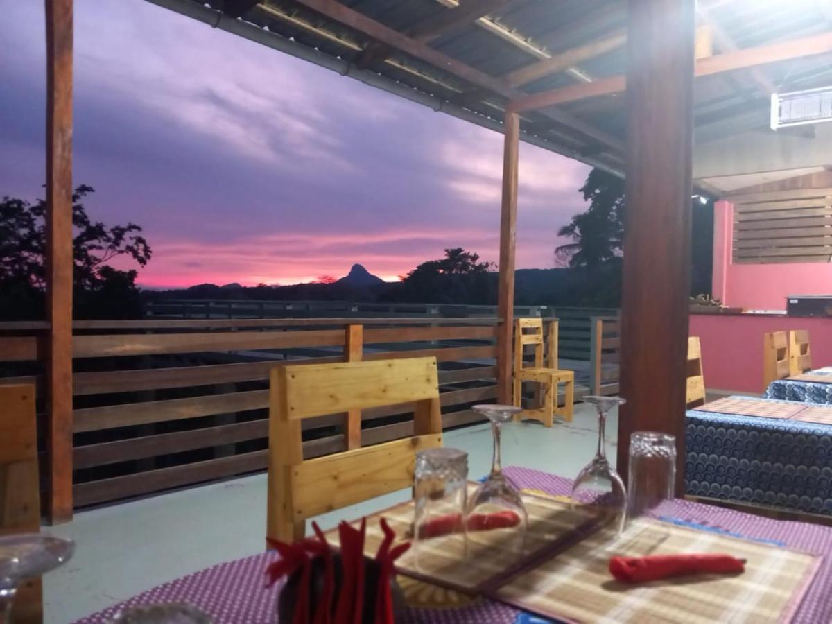 Casa Cantagalo - Guest House & Bar Restaurant Santana Esterno foto